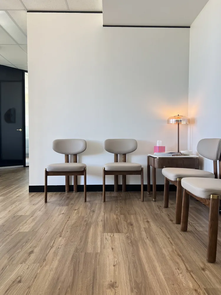 Shared waiting area, view 1